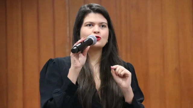 CNJ suspende cassação de Aava Santiago após posse de suplente na Câmara de Goiânia