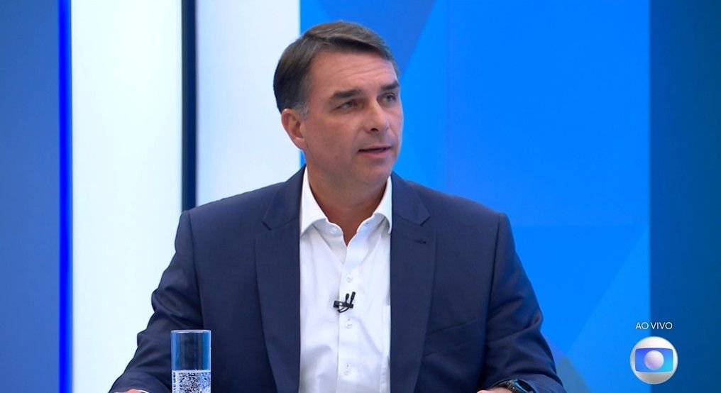 Coligação aciona ONU e PF contra a Meta por favoritismo a Flávio Bolsonaro