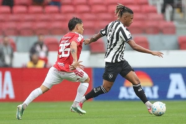 Com time desfalcado, Botafogo enfrenta o Remo no Mangueirão