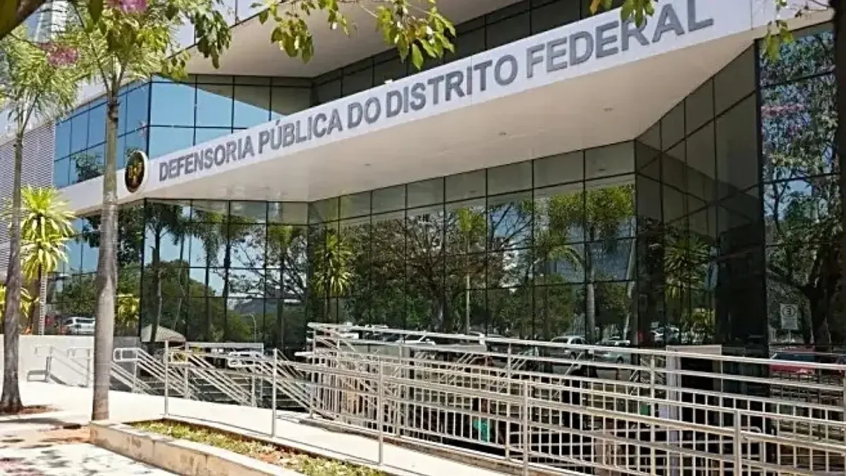 Concurso da Defensoria Pública do DF oferece 707 vagas e salário de R$ 11,5 mil