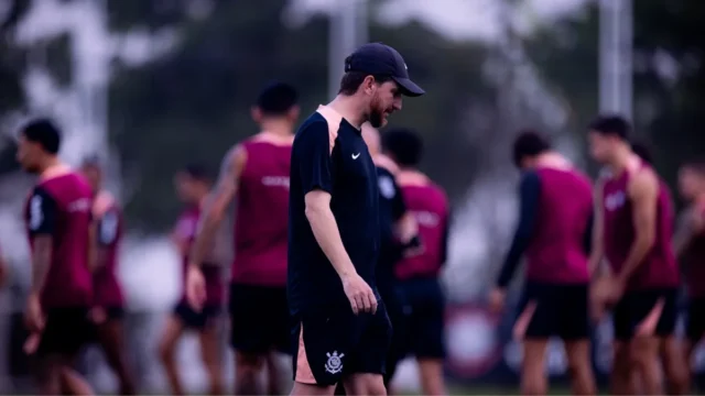 Corinthians confirma técnico do Sub-20 como interino no Dérbi