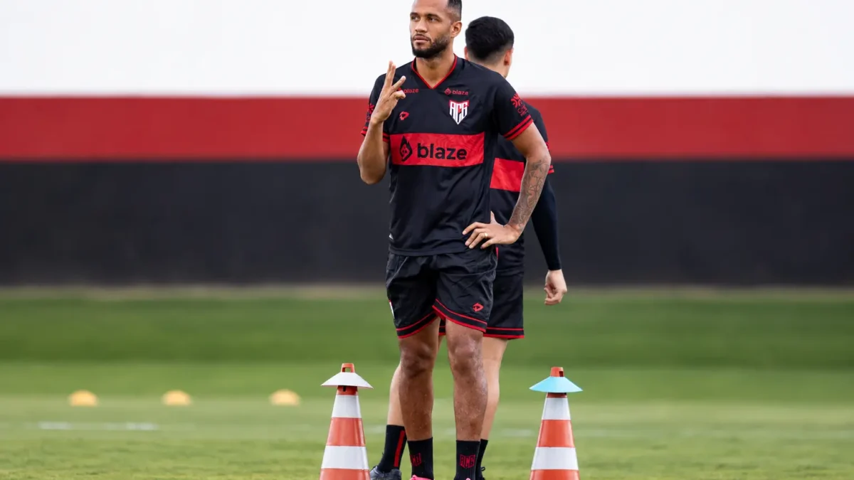 CRB x Atlético-GO: onde assistir ao vivo o jogo pelo Campeonato Brasileiro Série B