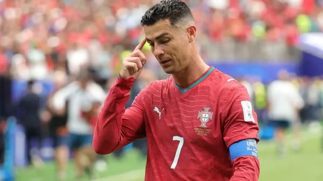 Cristiano Ronaldo recebe suspensão de 30 dias da Federação Portuguesa