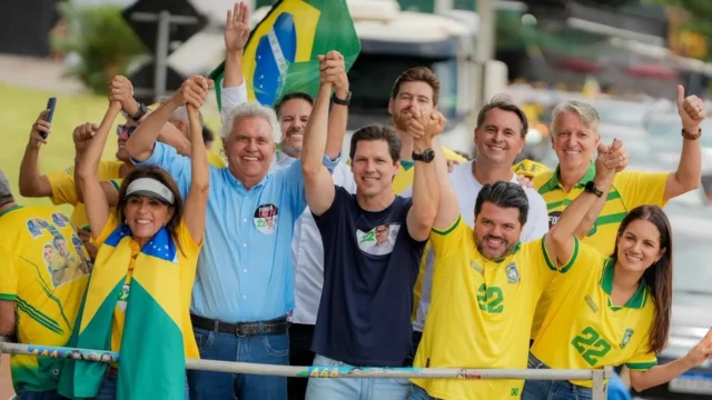 Daniel diz que Brasil precisa mudar e critica Lula: “Um governo antiquado, atrasado”