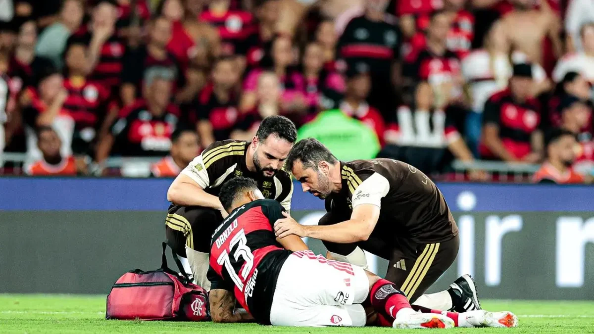 Danilo passa por cirurgia após fraturar a mandíbula no clássico contra o Fluminense