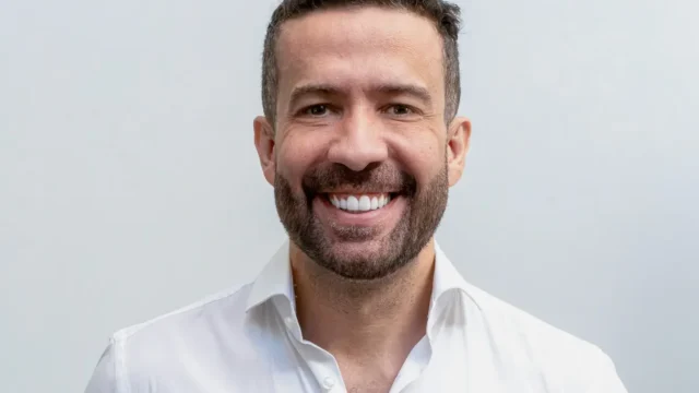 Deputado André Janones é internado na UTI após arritmia cardíaca