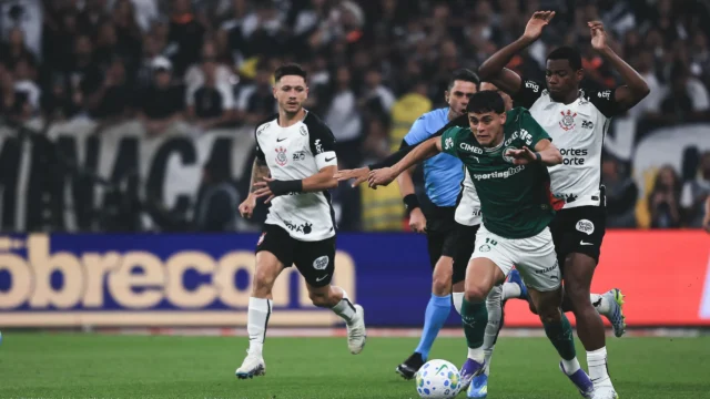 Desfalques e novidades: como chegam Palmeiras e Corinthians para o Dérbi decisivo