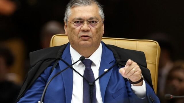 Dino dá mais 20 dias para governo explicar recursos parados na saúde