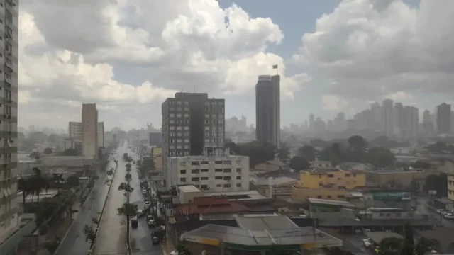 Domingo de eleições em Goiânia terá calor de 35ºC e alerta de tempestades no período da tarde