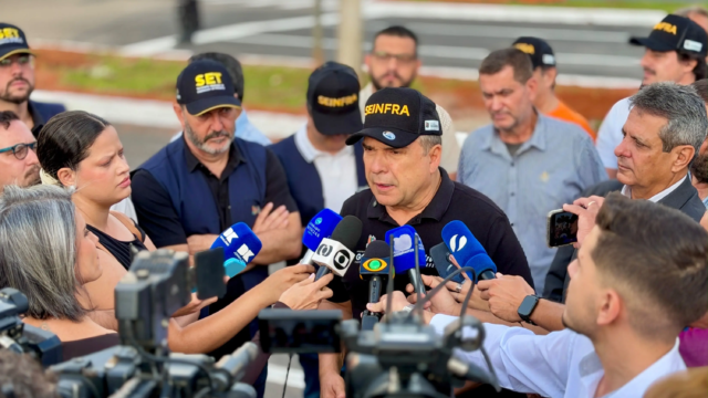 “Ele não fugiu, viajou. Eu não sairia”, diz Mabel sobre ida de Flávio Bolsonaro aos EUA