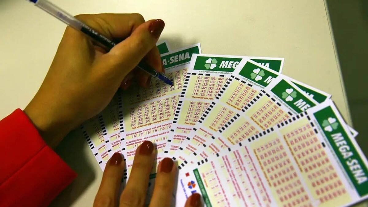 Eleições mudam data do sorteio da Mega-Sena; veja quando será e até que horas apostar