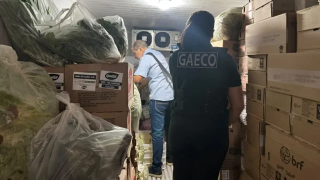 Empresários são alvo de operação por fraudes em contratos de merenda escolar em Goiânia