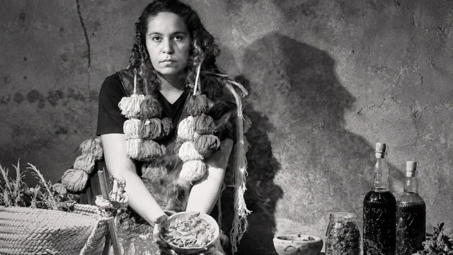 Espetáculo gratuito em Aparecida revisita a escravidão pelo olhar de uma mulher negra