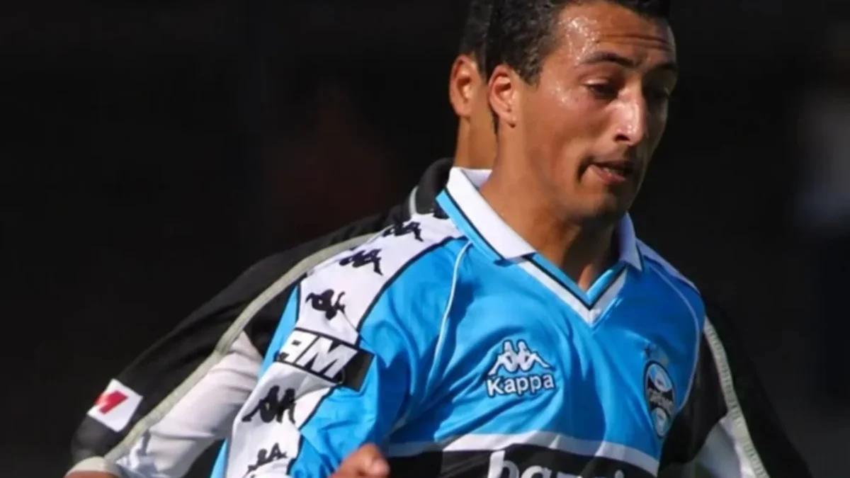 Ex-volante do Grêmio morre após infarto