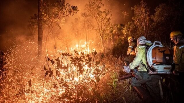 FAB mobiliza aeronaves para enfrentar incêndios em Manaus e região
