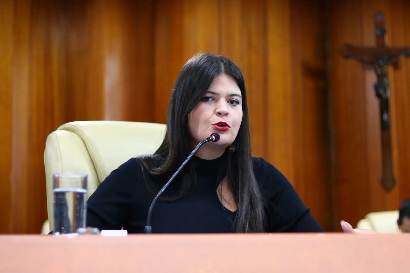 feed-image-1791383811 TRE-GO mantém perda de mandato de Aava e determina posse do suplente Michel Magul
