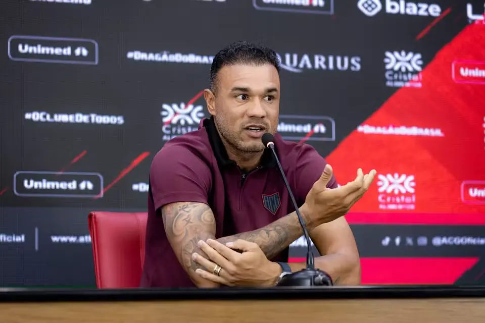 feed-image-1792595914 Mozart, Daniel Paulista e Atlético: o roteiro improvável que pode decidir o destino do Goiás na Série B