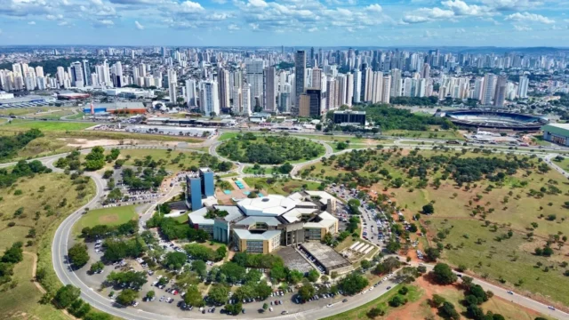 Feriado de 12 de Outubro: Confira o que abre e fecha nos serviços públicos de Goiânia