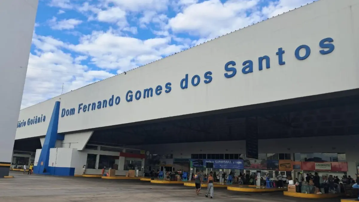 Feriado deve aumentar movimento na rodoviária e no aeroporto de Goiânia
