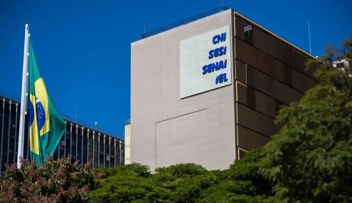 Fim da escala 6×1 pode custar R$ 267 bilhões à produção, diz CNI