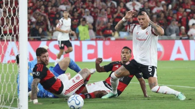 Flamengo protesta na Conmebol por suposta escalação irregular contra o Estudiantes