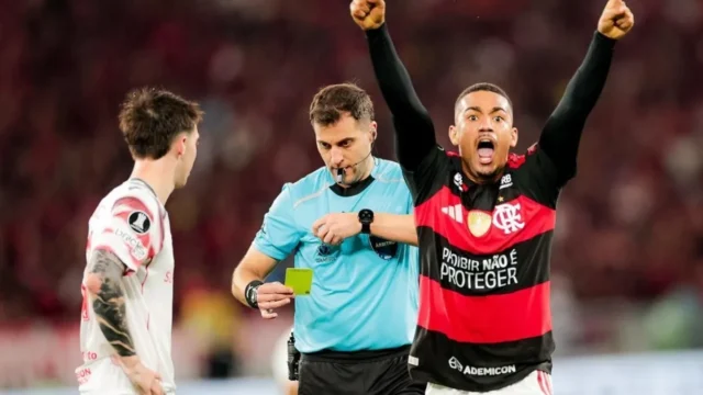 Flamengo se manifesta após Conmebol rejeitar recurso sobre escalação de Rojo