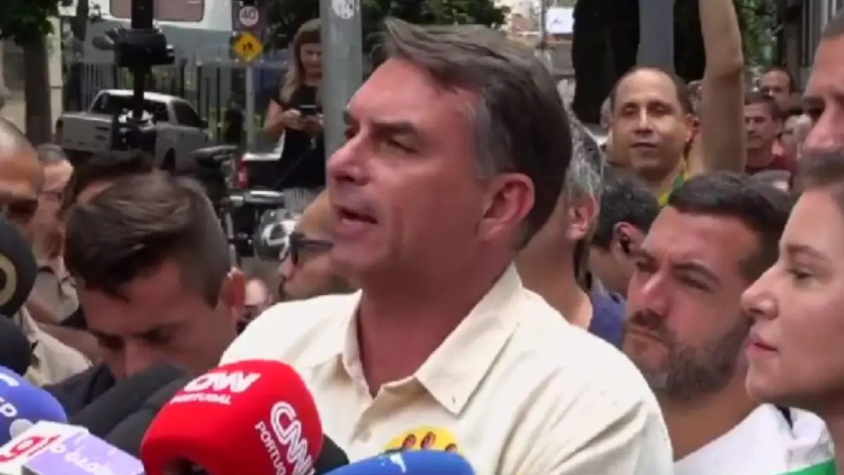 Flávio Bolsonaro diz que proibição às bets é agressão à segurança jurídica