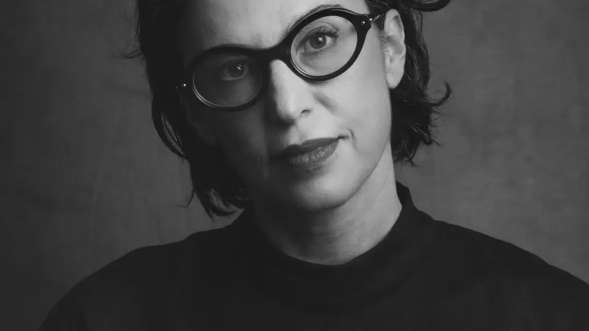 Giovana Madalosso participa de encontro literário gratuito neste sábado (31)