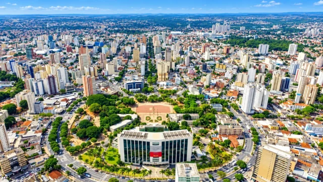 Goiânia foi planejada para 50 mil habitantes, e hoje tem 1,5 milhão; o que sobrou daquela cidade?