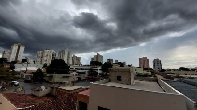 Goiás tem alerta de chuva forte, ventos de até 60 km/h e possibilidade de granizo, diz Inmet