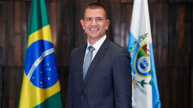 Governador eleito do Rio, Douglas Ruas recebe promoção por antiguidade e merecimento na Polícia Civil