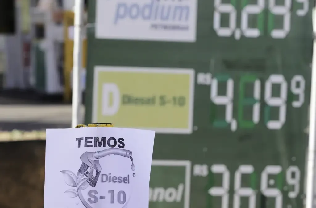 Governo federal renovará subsídio de R$ 2,12 por litro do diesel