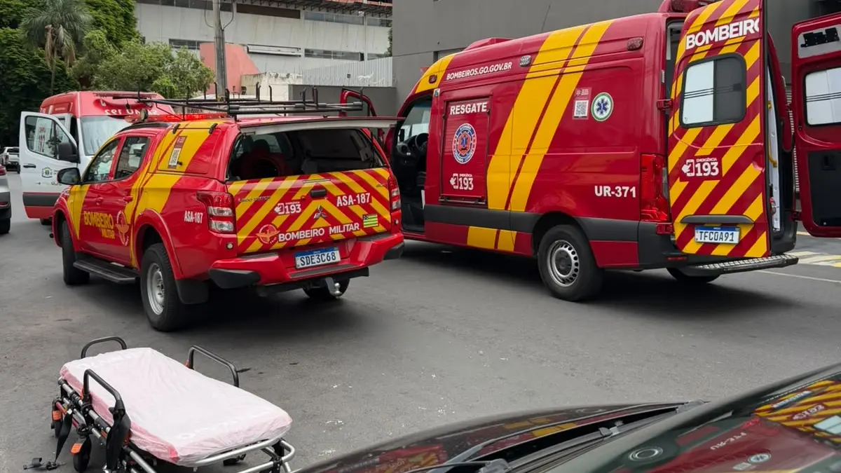 Homem ataca idosa no Setor Bueno, alega ‘vozes na cabeça’ e acaba baleado e preso