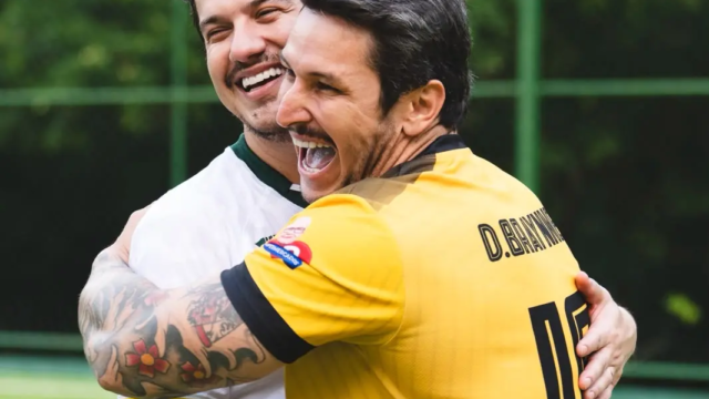 Hugo & Guilherme e Kamisa 10 se enfrentam em futebol beneficente