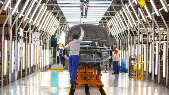 Indústria de Goiás cresce 2% em 2026 e supera média nacional, aponta IBGE