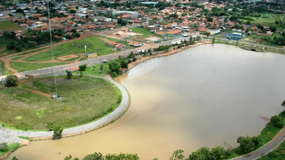 Iporá: cinco anos após ordem judicial, prefeitura ainda não fez obras de acessibilidade em orla de lago