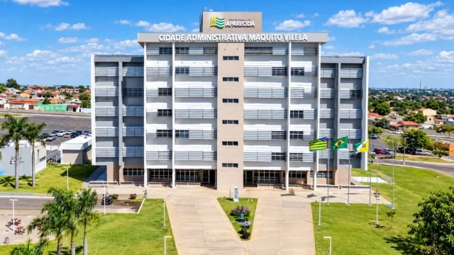 Justiça suspende contrato de R$ 480 mil com escritório de advocacia em Aparecida