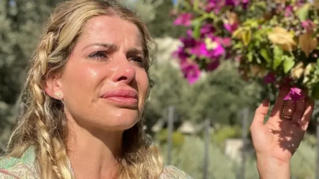 Karina Bacchi diz viver em celibato há quatro anos e meio: “Espero um homem de Deus”