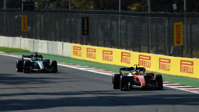 Lewis Hamilton conquista a pole position no GP do México e encerra jejum desde 2023