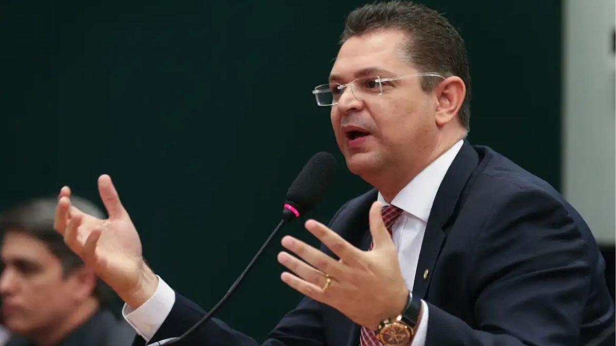 Líder do PL aciona PGR para incluir Roberta Luchsinger em programa de proteção