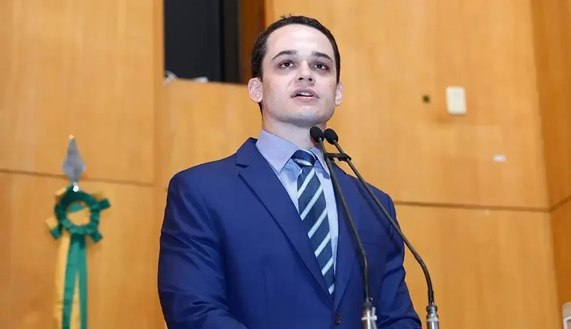 Lorenzo Pazolini vence segundo turno e é eleito governador do Espírito Santo