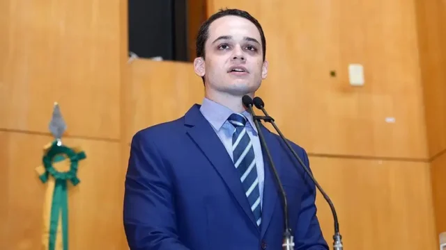 Lorenzo Pazolini vence segundo turno e é eleito governador do Espírito Santo