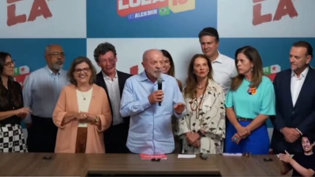 Lula diz que tem 17 dias para conquistar votos e vencer eleição