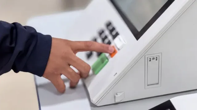 Mais de 2 mil seções eleitorais mudaram de local para o 2º turno; saiba como consultar endereço
