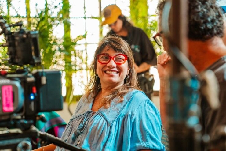 Marília Mendonça “saiu chutando os rótulos” da música brasileira, diz diretora de documentário