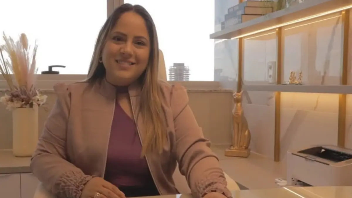 Médica que orientou colegas a não dar alta para pacientes petistas é demitida em Goiânia