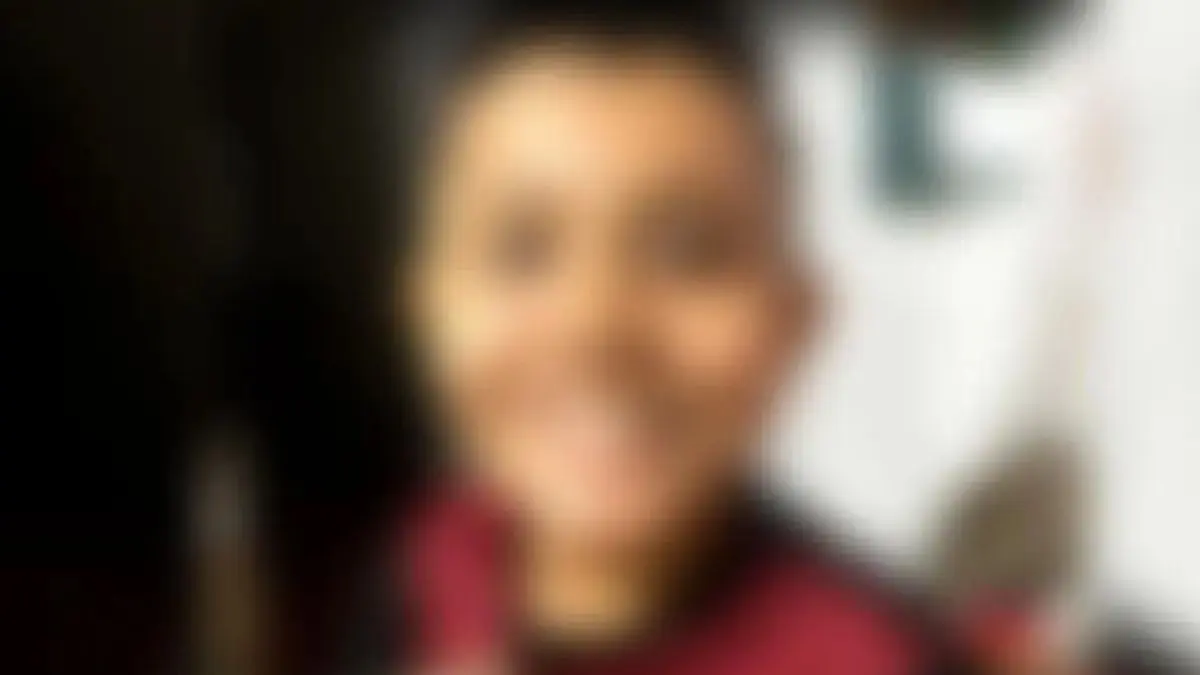 Menino baleado na cabeça sai da UTI após semanas internado em Goiás