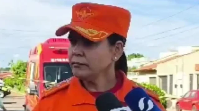 Menino que morreu trancado no carro em Senador Canedo estava nos braços da mãe quando bombeiros chegaram