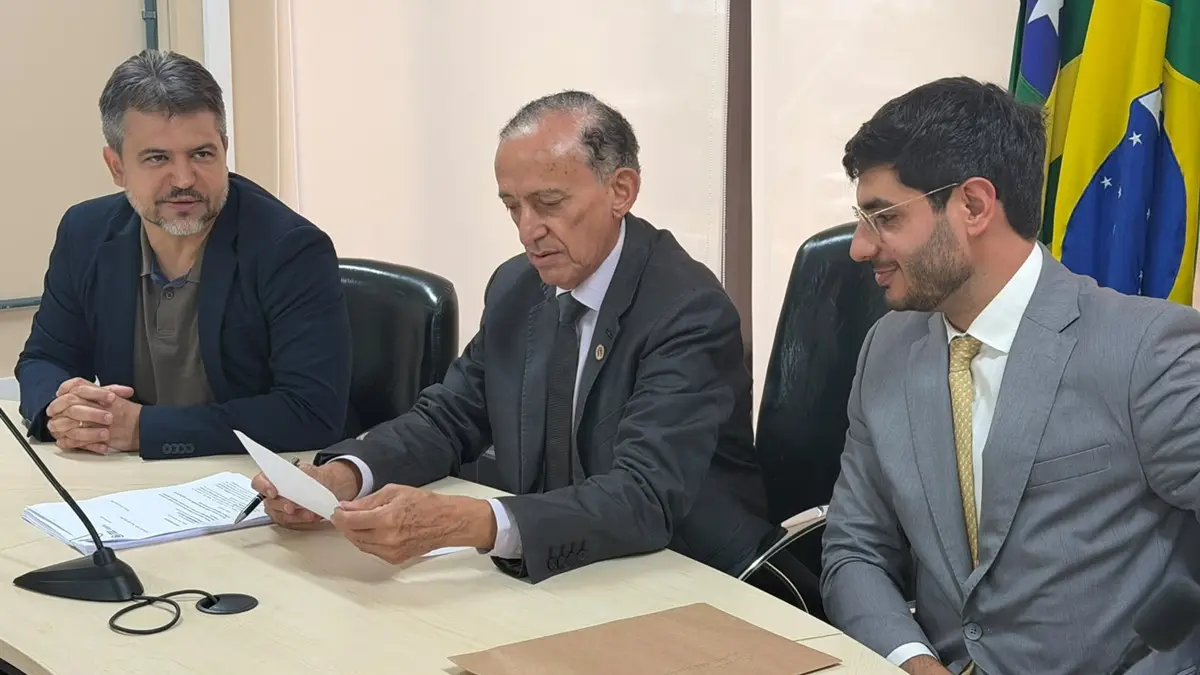 Michel Magul é empossado vereador de Goiânia