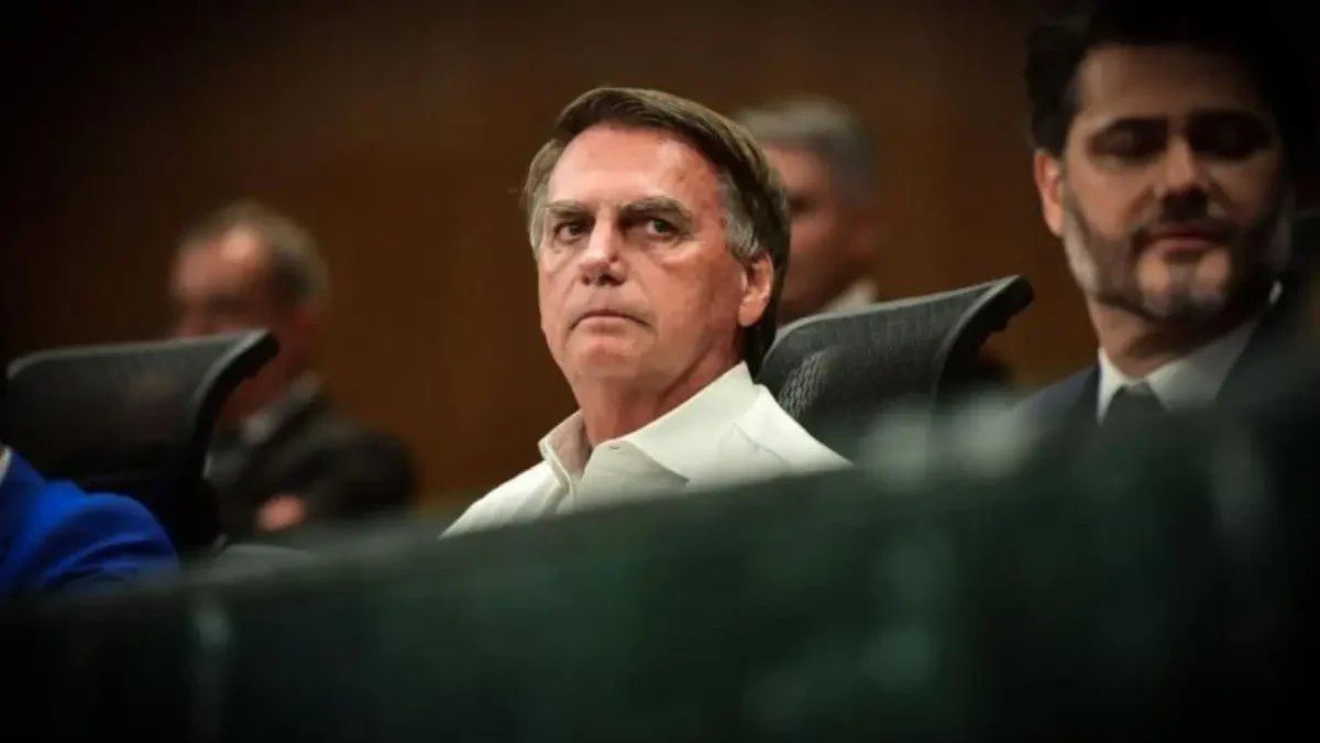 Moraes autoriza Bolsonaro a receber convidados para aniversário da filha caçula